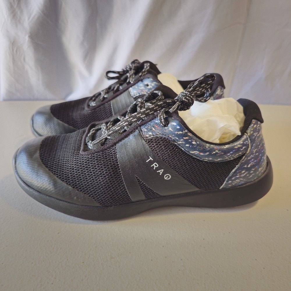 TRAQ Black and Blue‎ Sneakers